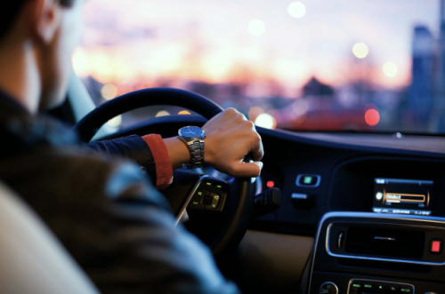 Bereit für den nächsten Karriereschritt? Hol dir deinen Führerschein – ausgebildet von Profis in Wien.