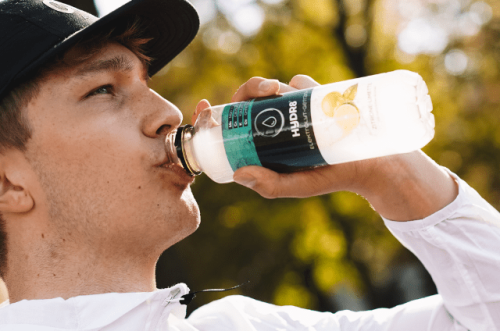 HYDR8 – Das Elektrolytgetränk: mehr als nur Wasser - Die ideale Erfrischung für dich und dein Team!